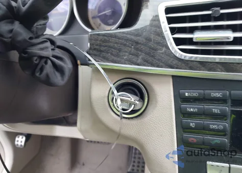 2015 Mercedes-Benz E 350 из США, поврежденный, VIN WDDHF5KB5FB134115